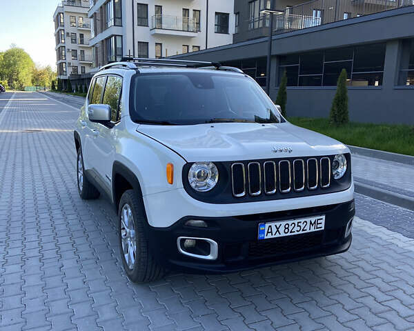 Белый Джип Ренегат, объемом двигателя 2.36 л и пробегом 40 тыс. км за 16000 $, фото 4 на Automoto.ua