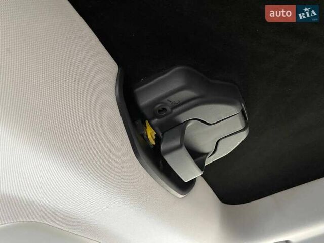 Белый Джип Ренегат, объемом двигателя 2.36 л и пробегом 122 тыс. км за 16200 $, фото 27 на Automoto.ua