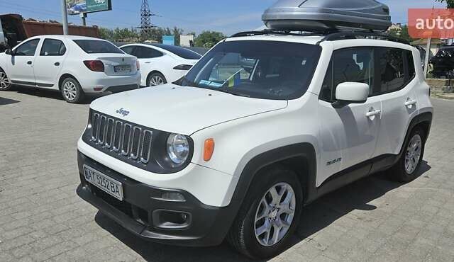 Білий Джип Ренегат, об'ємом двигуна 2.4 л та пробігом 250 тис. км за 12000 $, фото 4 на Automoto.ua