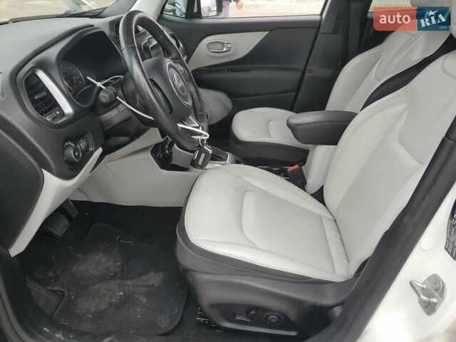 Білий Джип Ренегат, об'ємом двигуна 2.36 л та пробігом 116 тис. км за 8031 $, фото 6 на Automoto.ua