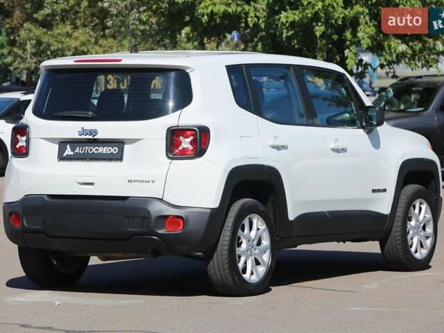 Джип Ренегат 2018 в Киеве на Automoto.ua Белый Джип Ренегат, объемом двигателя 2.36 л и пробегом 132 тыс. км за 13300 $, фото 6 на Automoto.ua