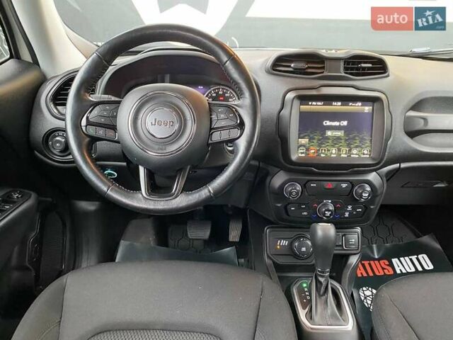Белый Джип Ренегат, объемом двигателя 2.36 л и пробегом 122 тыс. км за 16200 $, фото 28 на Automoto.ua