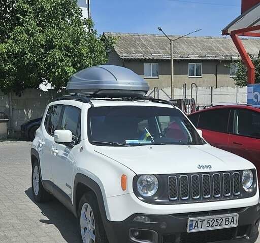 Білий Джип Ренегат, об'ємом двигуна 2.4 л та пробігом 250 тис. км за 12000 $, фото 3 на Automoto.ua