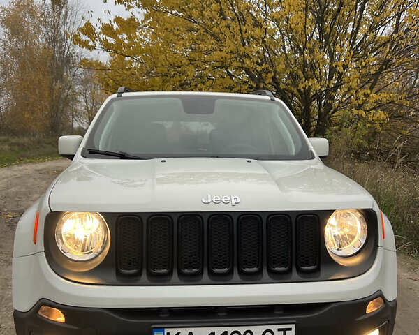 Джип Ренегат 2018 у Києві на Automoto.ua Білий Джип Ренегат, об'ємом двигуна 2.36 л та пробігом 125 тис. км за 13500 $, фото 5 на Automoto.ua