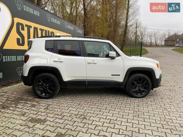 Белый Джип Ренегат, объемом двигателя 2.36 л и пробегом 122 тыс. км за 16200 $, фото 4 на Automoto.ua