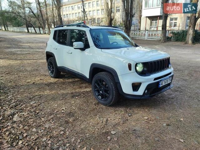 Белый Джип Ренегат, объемом двигателя 2.36 л и пробегом 64 тыс. км за 16500 $, фото 7 на Automoto.ua