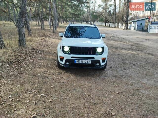 Белый Джип Ренегат, объемом двигателя 2.36 л и пробегом 64 тыс. км за 16500 $, фото 8 на Automoto.ua