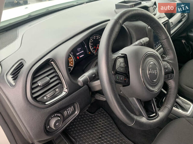 Білий Джип Ренегат, об'ємом двигуна 2.4 л та пробігом 109 тис. км за 14999 $, фото 21 на Automoto.ua