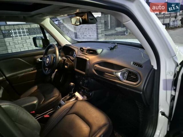 Белый Джип Ренегат, объемом двигателя 1.33 л и пробегом 50 тыс. км за 15500 $, фото 11 на Automoto.ua