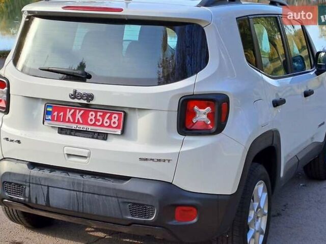 Білий Джип Ренегат, об'ємом двигуна 2.4 л та пробігом 133 тис. км за 12758 $, фото 5 на Automoto.ua