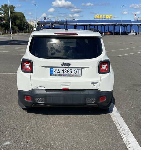 Белый Джип Ренегат, объемом двигателя 2.36 л и пробегом 151 тыс. км за 14300 $, фото 5 на Automoto.ua