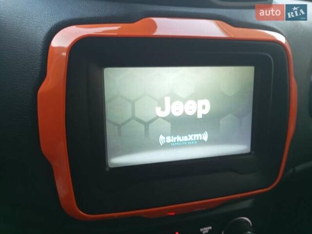 Белый Джип Ренегат, объемом двигателя 2.4 л и пробегом 40 тыс. км за 14299 $, фото 17 на Automoto.ua