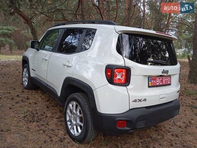 Белый Джип Ренегат, объемом двигателя 2.4 л и пробегом 40 тыс. км за 14299 $, фото 8 на Automoto.ua