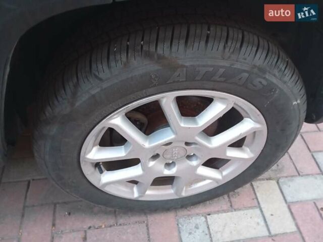 Белый Джип Ренегат, объемом двигателя 2.4 л и пробегом 40 тыс. км за 14299 $, фото 13 на Automoto.ua