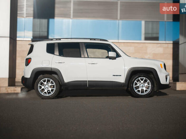 Белый Джип Ренегат, объемом двигателя 0 л и пробегом 95 тыс. км за 15800 $, фото 1 на Automoto.ua