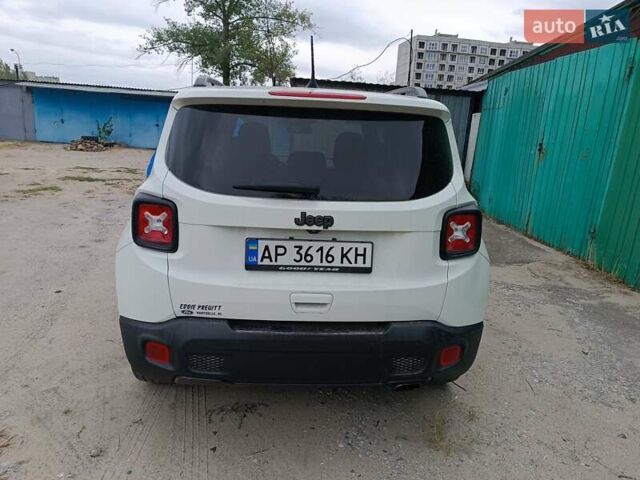 Білий Джип Ренегат, об'ємом двигуна 2.4 л та пробігом 89 тис. км за 14600 $, фото 8 на Automoto.ua