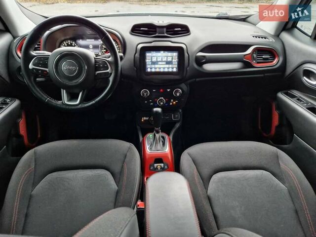 Джип Ренегат 2020 в Сумах на Automoto.ua Белый Джип Ренегат, объемом двигателя 1.33 л и пробегом 138 тыс. км за 16500 $, фото 26 на Automoto.ua