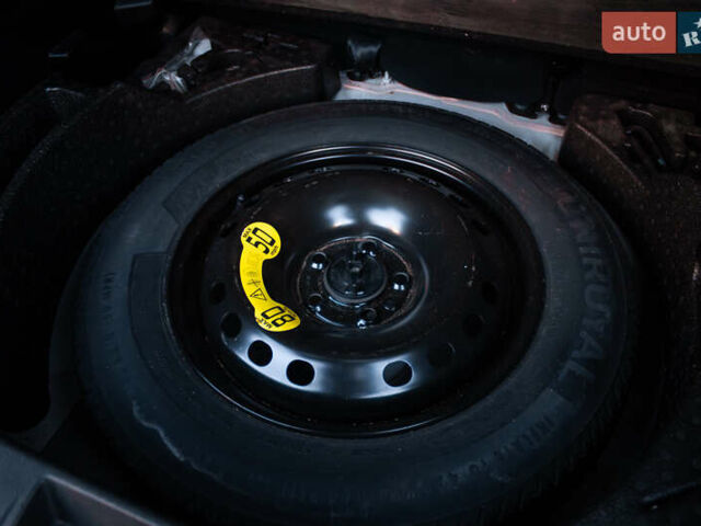 Белый Джип Ренегат, объемом двигателя 0 л и пробегом 95 тыс. км за 15800 $, фото 29 на Automoto.ua