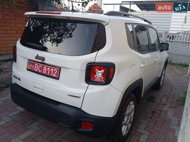 Белый Джип Ренегат, объемом двигателя 2.4 л и пробегом 40 тыс. км за 14299 $, фото 24 на Automoto.ua