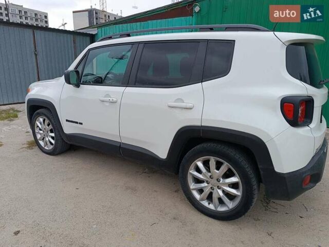 Білий Джип Ренегат, об'ємом двигуна 2.4 л та пробігом 89 тис. км за 14600 $, фото 5 на Automoto.ua