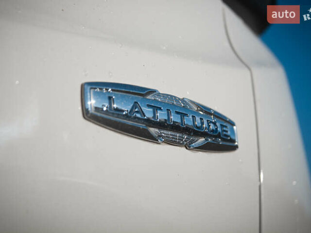 Белый Джип Ренегат, объемом двигателя 0 л и пробегом 95 тыс. км за 15800 $, фото 32 на Automoto.ua