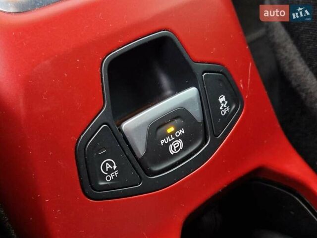 Джип Ренегат 2020 в Сумах на Automoto.ua Белый Джип Ренегат, объемом двигателя 1.33 л и пробегом 138 тыс. км за 16500 $, фото 30 на Automoto.ua