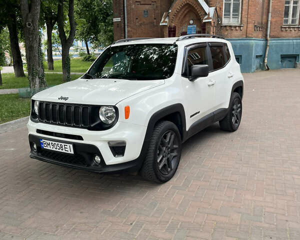 Белый Джип Ренегат, объемом двигателя 2.4 л и пробегом 36 тыс. км за 14600 $, фото 2 на Automoto.ua