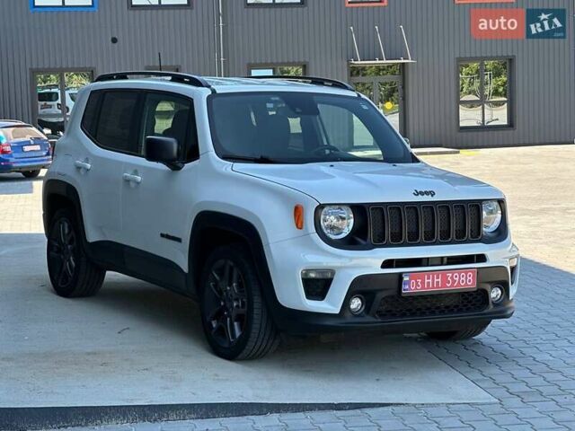 Белый Джип Ренегат, объемом двигателя 2.4 л и пробегом 92 тыс. км за 13999 $, фото 28 на Automoto.ua