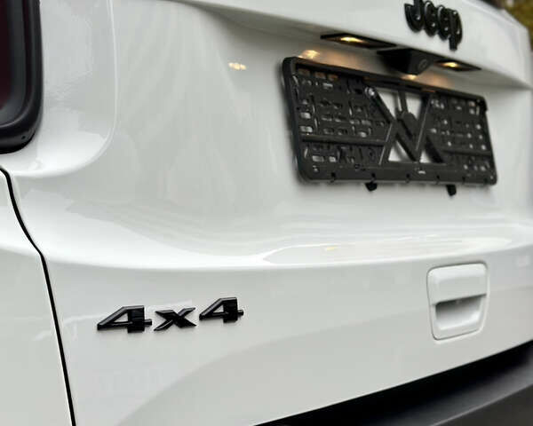 Джип Ренегат 2023 в Броварах на Automoto.ua Белый Джип Ренегат, объемом двигателя 0 л и пробегом 27 тыс. км за 18500 $, фото 6 на Automoto.ua