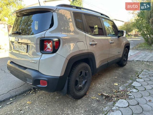 Бежевий Джип Ренегат, об'ємом двигуна 2.4 л та пробігом 83 тис. км за 12450 $, фото 6 на Automoto.ua