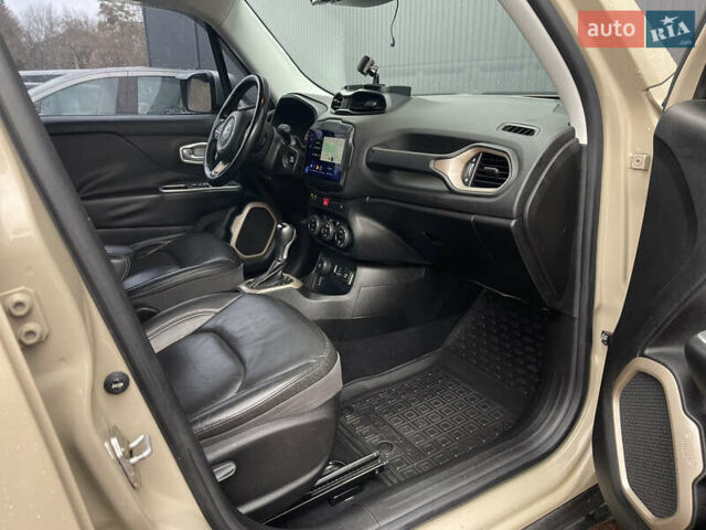 Бежевый Джип Ренегат, объемом двигателя 2.36 л и пробегом 185 тыс. км за 10700 $, фото 8 на Automoto.ua