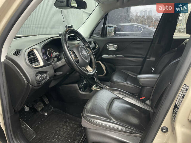 Бежевый Джип Ренегат, объемом двигателя 2.36 л и пробегом 185 тыс. км за 10700 $, фото 7 на Automoto.ua