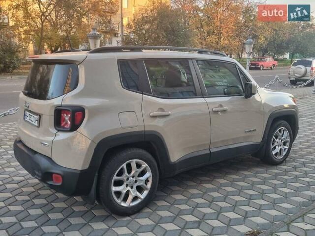 Джип Ренегат 2015 в Одессе на Automoto.ua Бежевый Джип Ренегат, объемом двигателя 2.36 л и пробегом 83 тыс. км за 11799 $, фото 7 на Automoto.ua