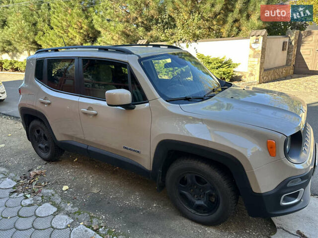 Бежевий Джип Ренегат, об'ємом двигуна 2.4 л та пробігом 83 тис. км за 12450 $, фото 5 на Automoto.ua