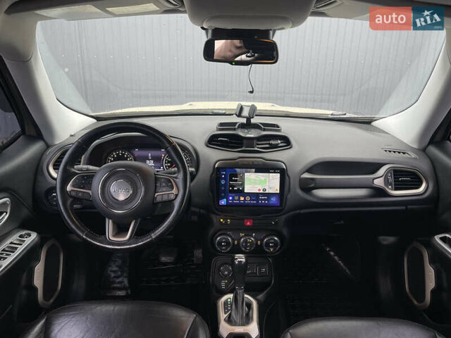 Бежевый Джип Ренегат, объемом двигателя 2.36 л и пробегом 185 тыс. км за 10700 $, фото 6 на Automoto.ua