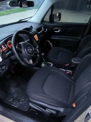 Джип Ренегат 2016 в Миколаїв на Automoto.ua Бежевый Джип Ренегат, объемом двигателя 2.36 л и пробегом 180 тыс. км за 12200 $, фото 3 на Automoto.ua
