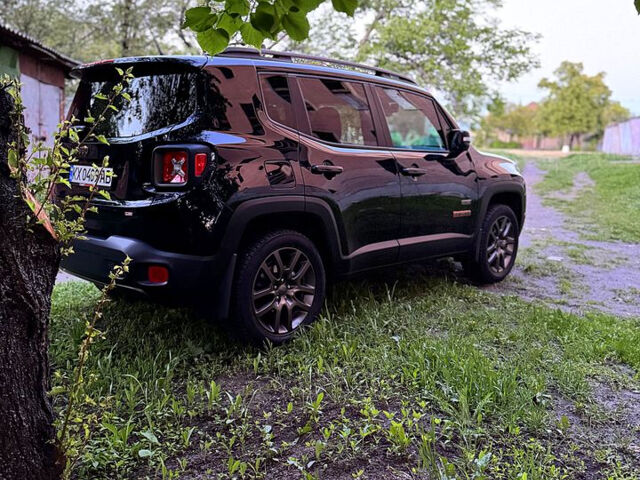 Черный Джип Ренегат, объемом двигателя 2.4 л и пробегом 120 тыс. км за 13500 $, фото 2 на Automoto.ua