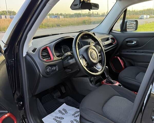Черный Джип Ренегат, объемом двигателя 2.36 л и пробегом 172 тыс. км за 13331 $, фото 14 на Automoto.ua
