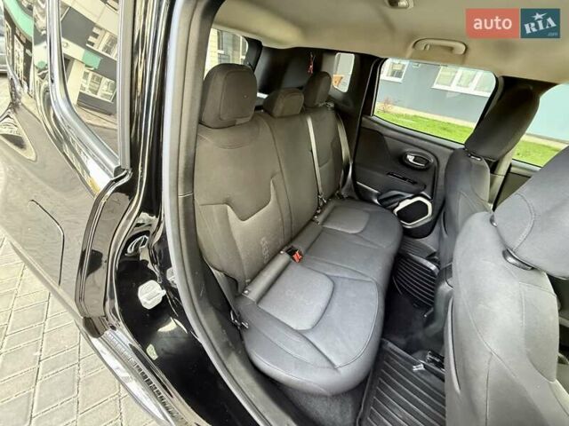 Джип Ренегат 2015 в Одессе на Automoto.ua Черный Джип Ренегат, объемом двигателя 2.36 л и пробегом 160 тыс. км за 11800 $, фото 58 на Automoto.ua
