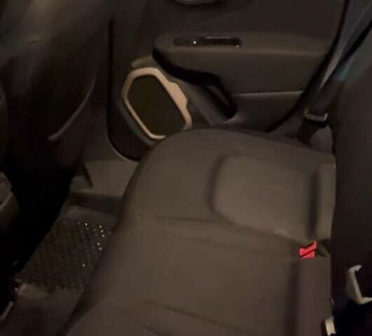 Черный Джип Ренегат, объемом двигателя 2.36 л и пробегом 150 тыс. км за 13000 $, фото 4 на Automoto.ua