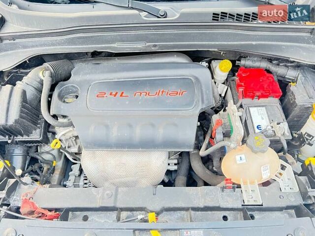 Чорний Джип Ренегат, об'ємом двигуна 2.36 л та пробігом 137 тис. км за 11000 $, фото 11 на Automoto.ua