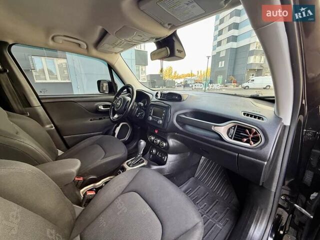 Джип Ренегат 2015 в Одессе на Automoto.ua Черный Джип Ренегат, объемом двигателя 2.36 л и пробегом 160 тыс. км за 11800 $, фото 46 на Automoto.ua