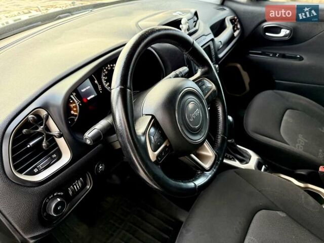 Джип Ренегат 2015 в Одессе на Automoto.ua Черный Джип Ренегат, объемом двигателя 2.36 л и пробегом 160 тыс. км за 11800 $, фото 37 на Automoto.ua