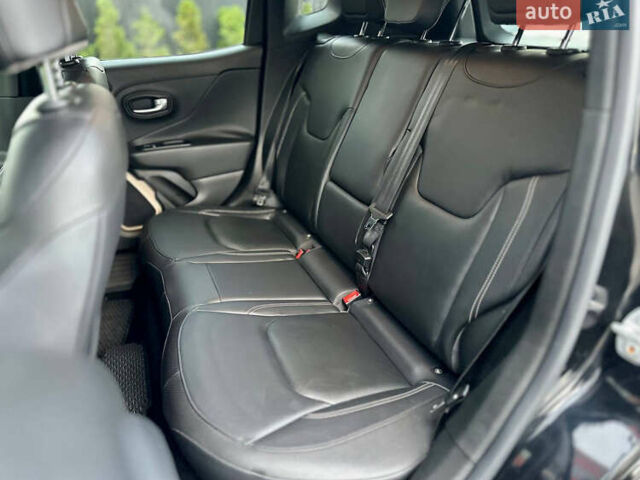 Джип Ренегат 2015 у Києві на Automoto.ua Чорний Джип Ренегат, об'ємом двигуна 2.4 л та пробігом 96 тис. км за 12600 $, фото 19 на Automoto.ua