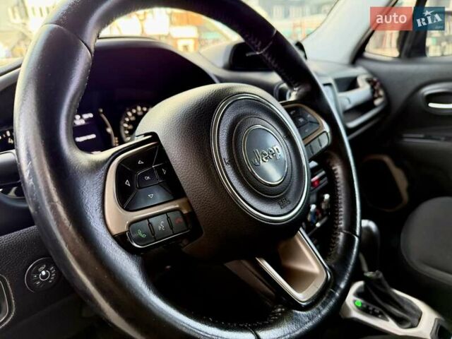 Джип Ренегат 2015 в Одессе на Automoto.ua Черный Джип Ренегат, объемом двигателя 2.36 л и пробегом 160 тыс. км за 11800 $, фото 36 на Automoto.ua