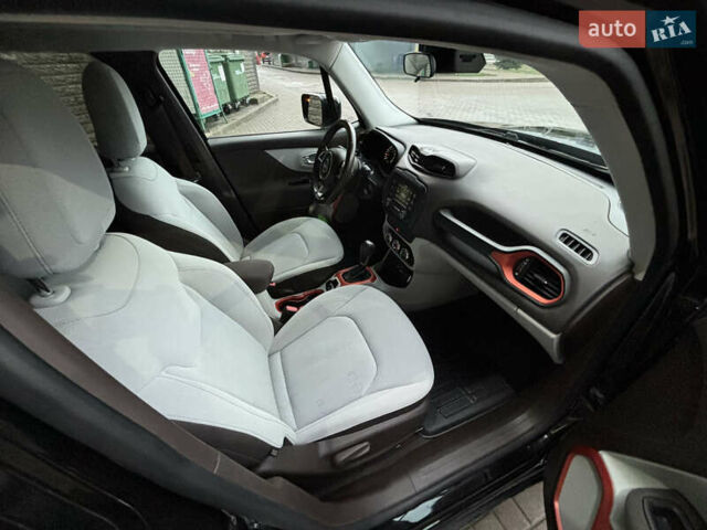 Черный Джип Ренегат, объемом двигателя 2.36 л и пробегом 136 тыс. км за 11499 $, фото 8 на Automoto.ua