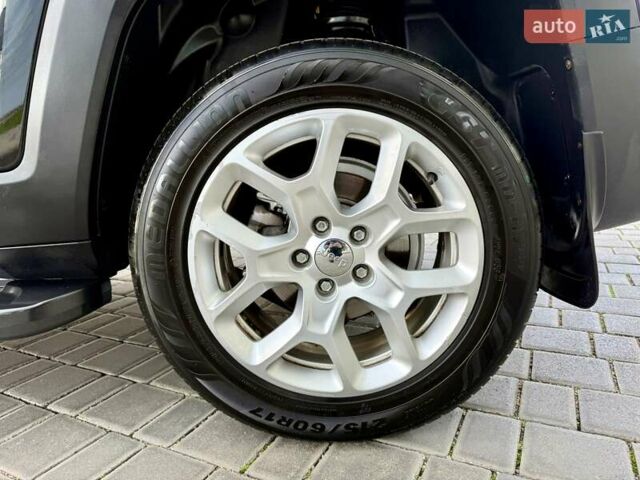 Джип Ренегат 2015 в Одессе на Automoto.ua Черный Джип Ренегат, объемом двигателя 2.36 л и пробегом 160 тыс. км за 11800 $, фото 28 на Automoto.ua