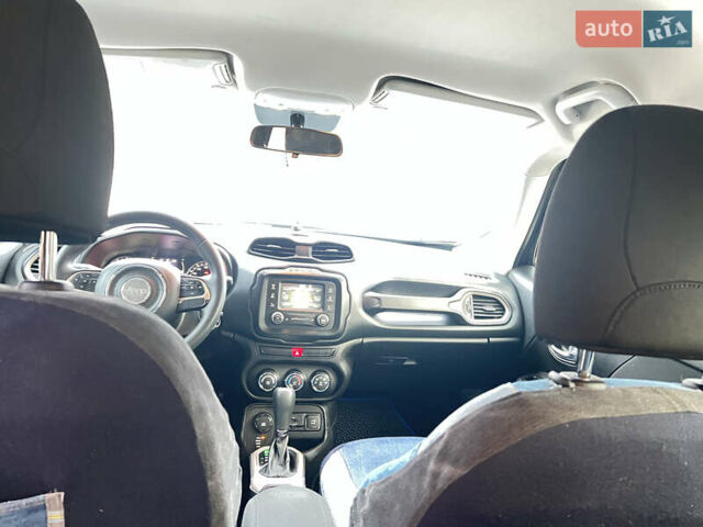 Чорний Джип Ренегат, об'ємом двигуна 2.36 л та пробігом 137 тис. км за 11000 $, фото 8 на Automoto.ua