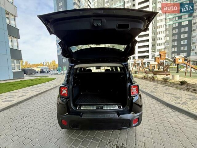 Джип Ренегат 2015 в Одессе на Automoto.ua Черный Джип Ренегат, объемом двигателя 2.36 л и пробегом 160 тыс. км за 11800 $, фото 70 на Automoto.ua