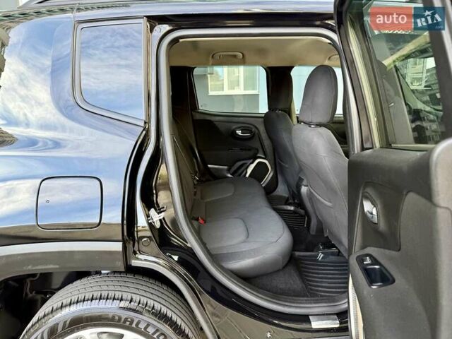 Джип Ренегат 2015 в Одессе на Automoto.ua Черный Джип Ренегат, объемом двигателя 2.36 л и пробегом 160 тыс. км за 11800 $, фото 53 на Automoto.ua